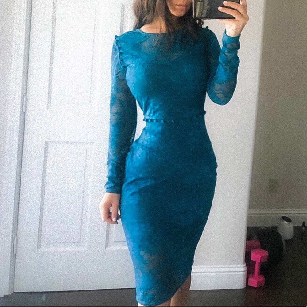 Bebe lace dress